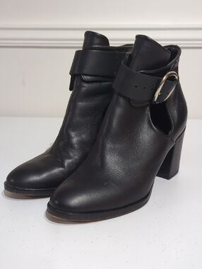 Maje Black Leather Ankle Boots with Buckle - size 36/6us